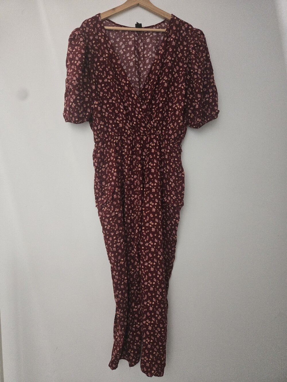 Wild Fable Floral Wrap Jumpsuit – Burgundy, Cargo Pockets, Size Large